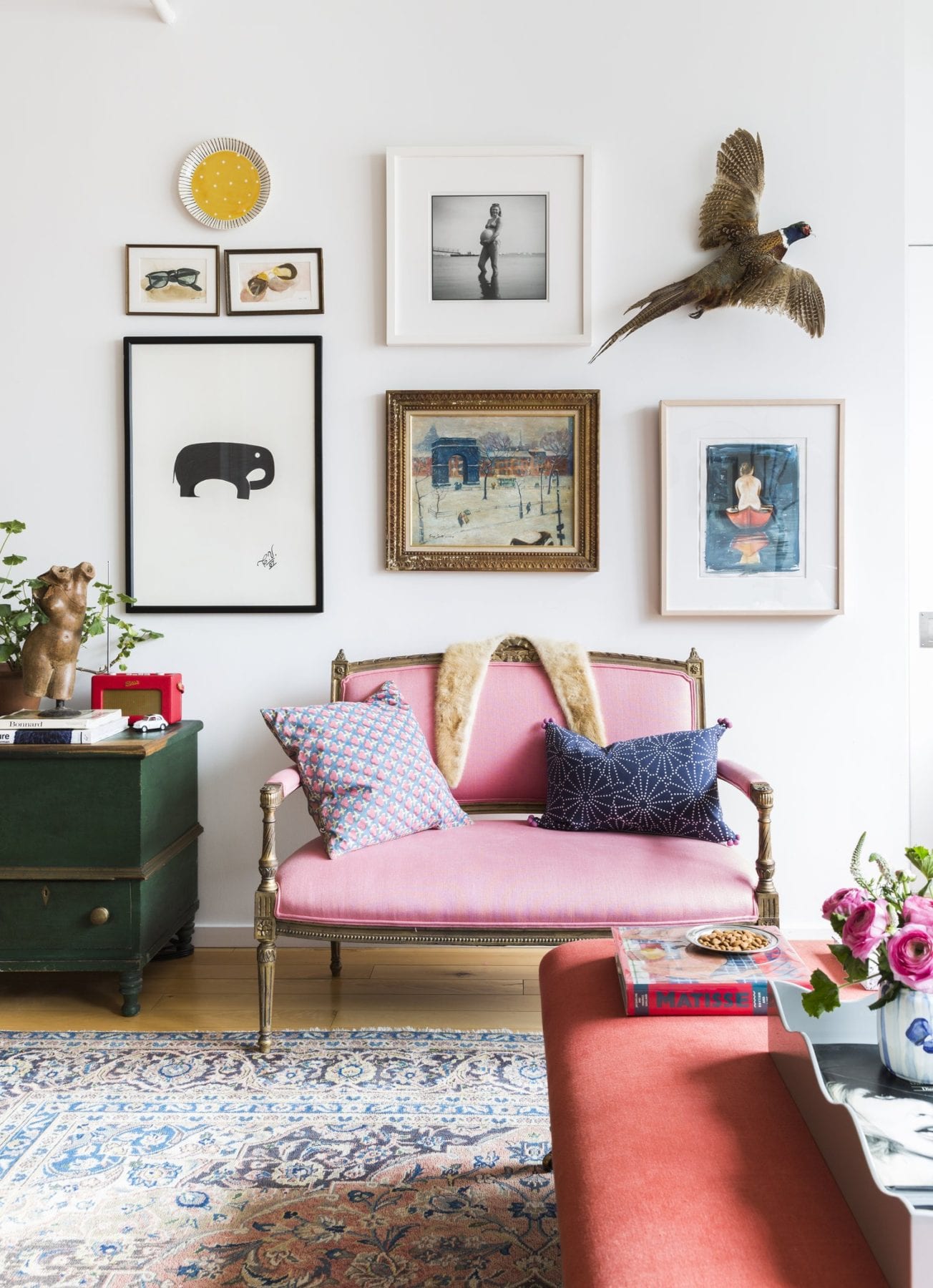 Everything You Need To Know About Styling A Gallery Wall - Spirit You